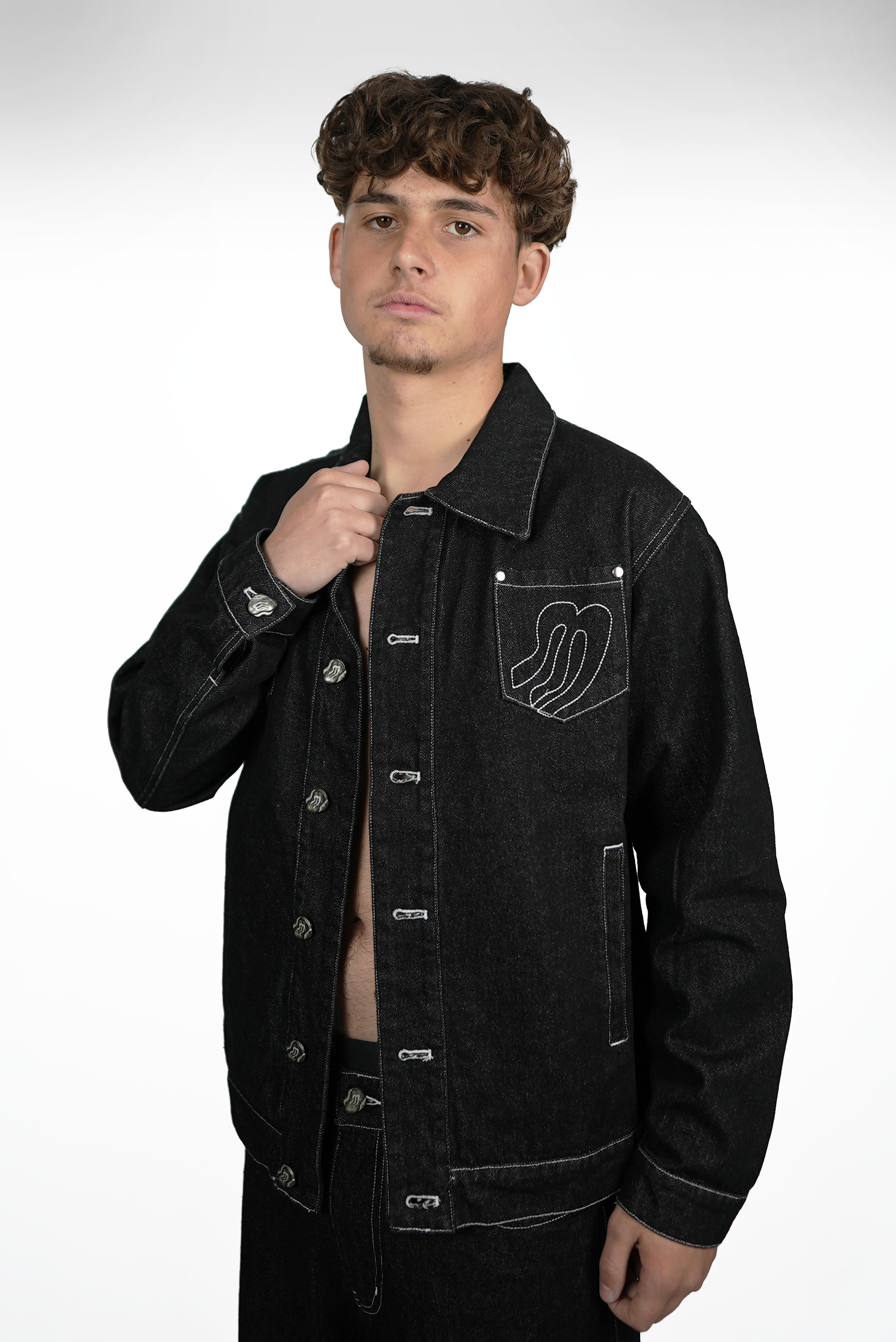 VESTE EN JEAN NOIR